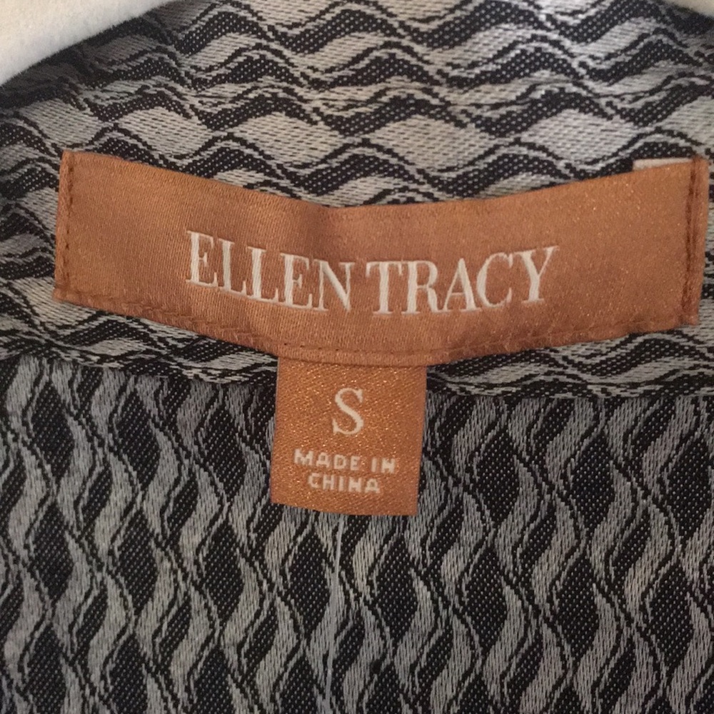 Women’s jacket - Picture 3 of 4